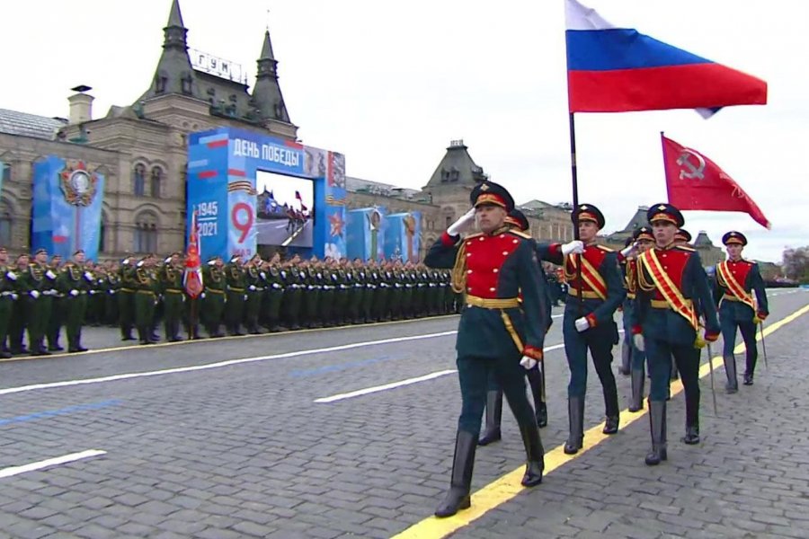 Общество победы. Парад Победы 2010 года в Москве антигитлеровской коалиции.