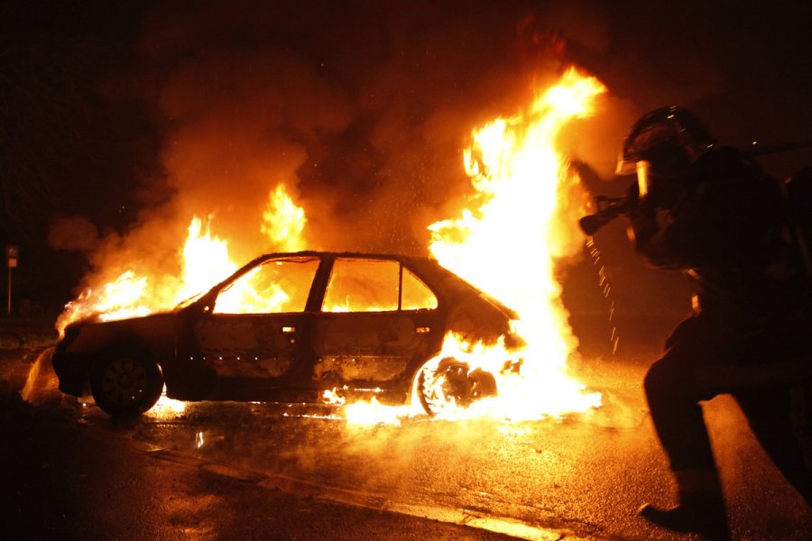 В Москве мужчина сгорел заживо в собственном автомобиле