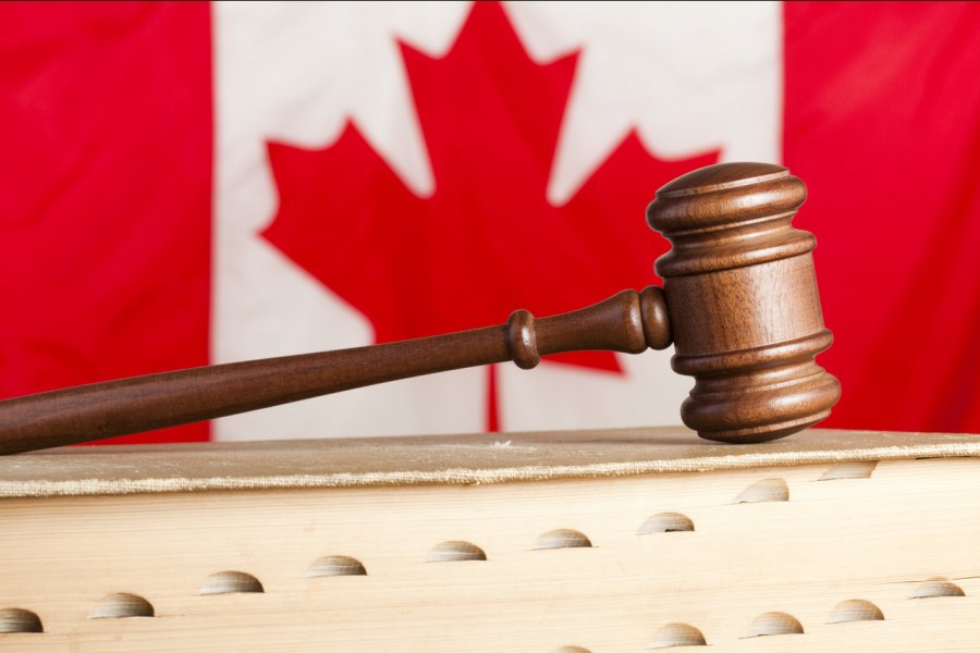 В Канаде суд запретил отцу-антипрививочнику видеться с 12-летним сыном 
