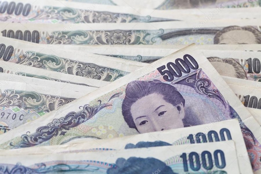Японская иена оказалась слабее российской валюты