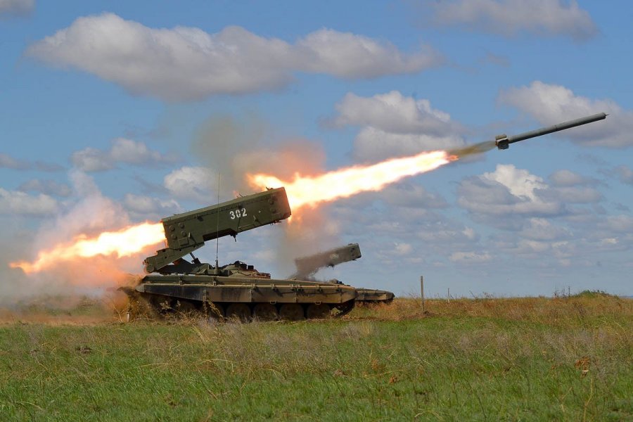 ТОС-1А «Солнцепек» ударил по противникам, засевшим в своих окопах в Харьковской области 