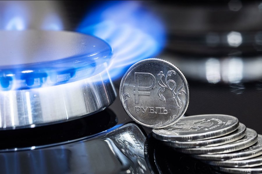 Евродепутат от Польши назвал решение ЕК платить рублями за газ из России«гигантским скандалом»