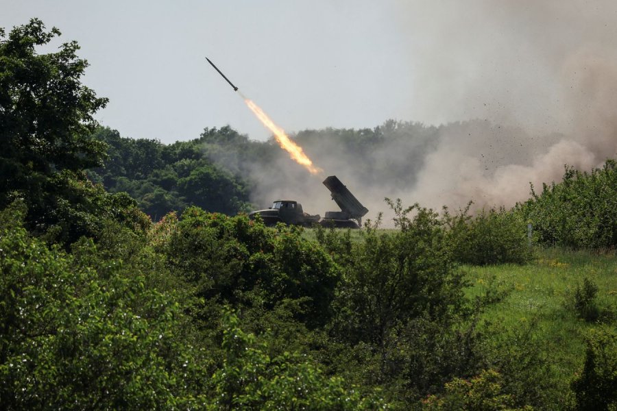 Военный из ВС Украины снял уничтожение своих позиций ракетно-артиллерийским ударом