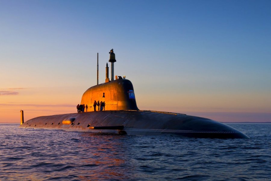 «СП» пишет, что бреши в обороне Чукотки РФ затыкает своими атомными подводными крейсерами ВМФ России