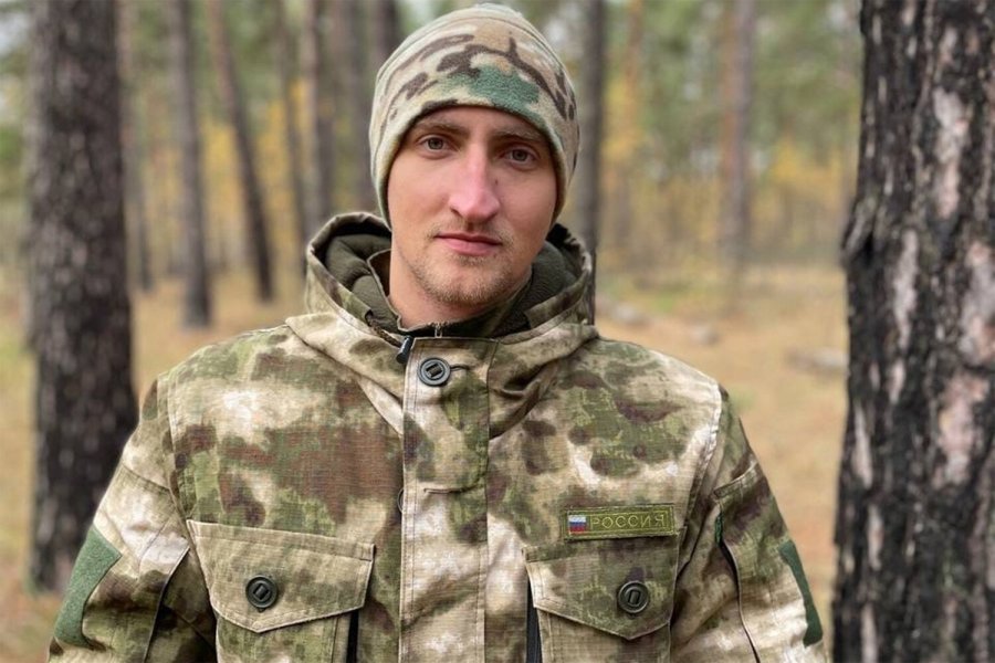 Осужденный за участие в протестах актер Устинов отправился в зону СВО на Украину
